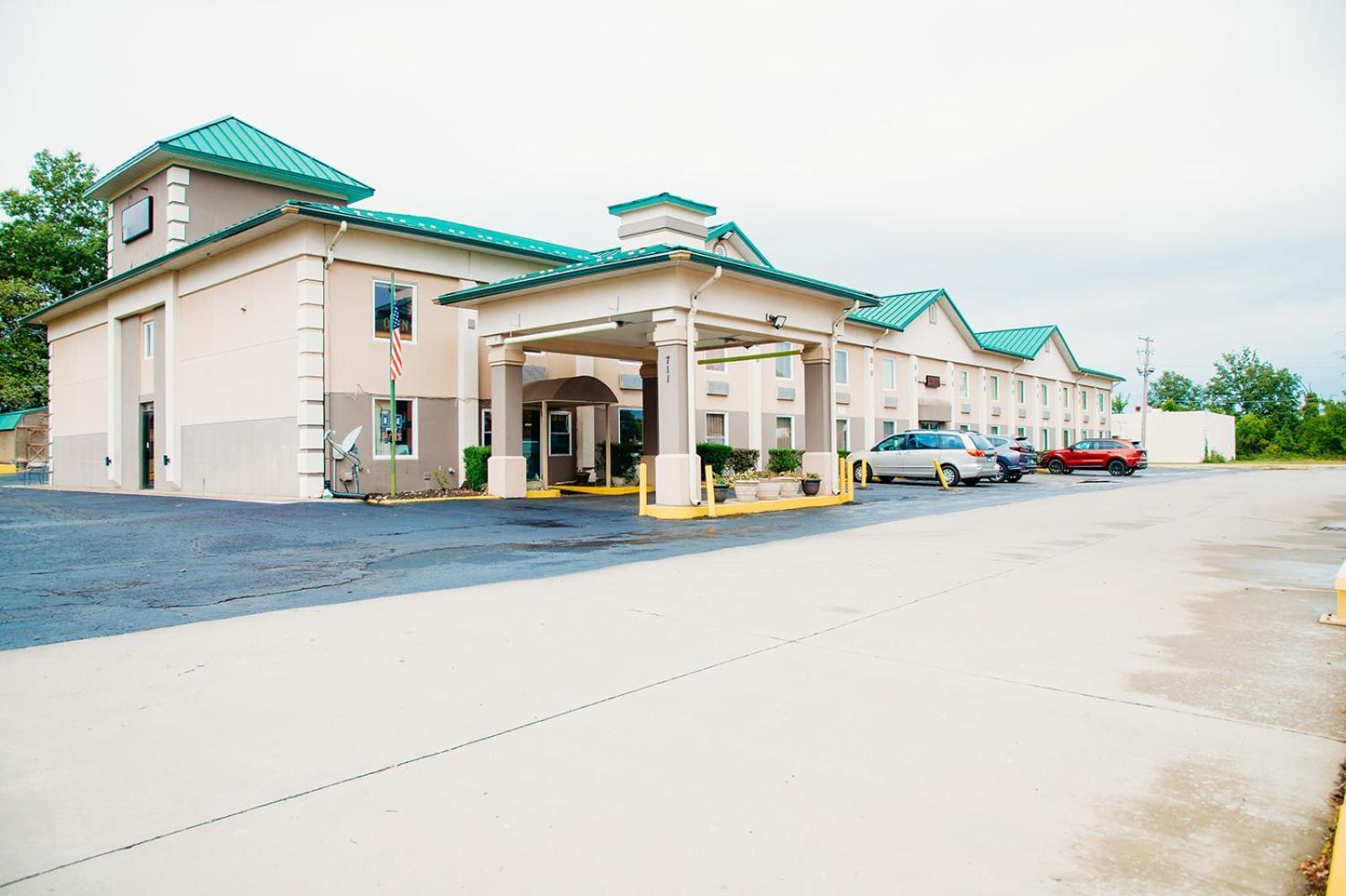 Country Garden & Suites 本顿 外观 照片