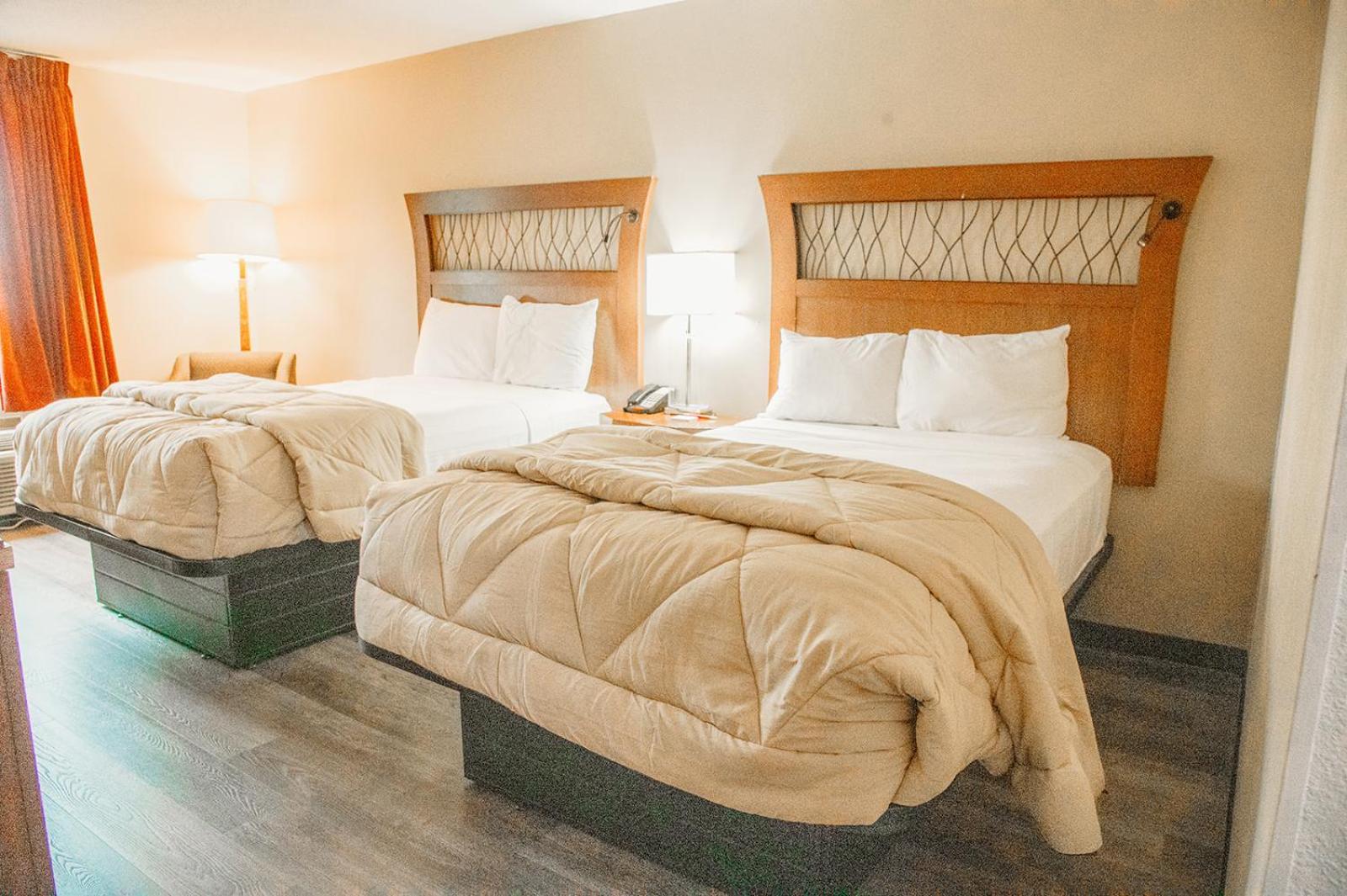 Country Garden & Suites 本顿 外观 照片